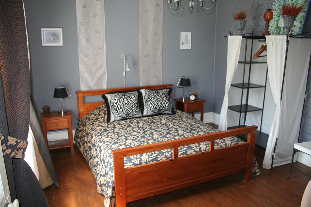 La Mirabelle Bed and Breakfast Cornimont Rum bild